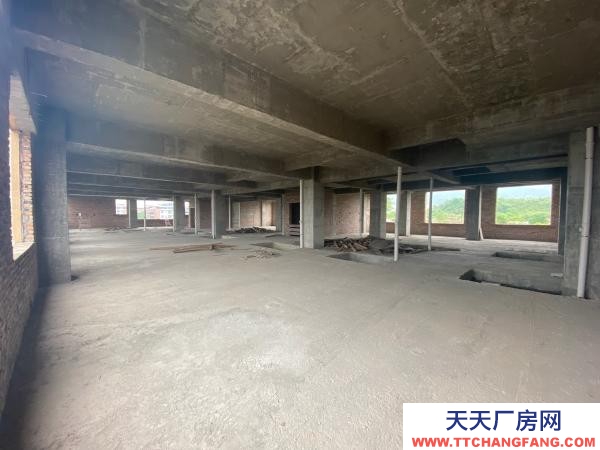 衡陽市祁東縣位于星洪大道與322國道交叉口