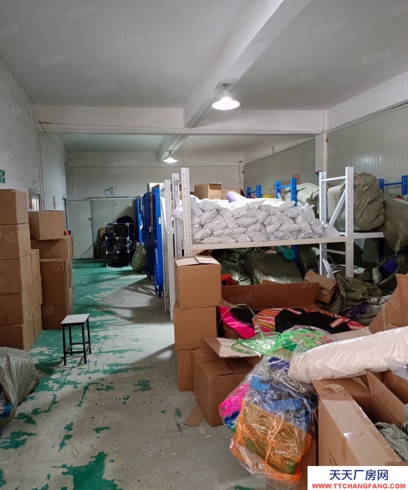 寧波鎮(zhèn)海(出租) 駱駝工業(yè)區(qū)4樓550平14元出租了，， 有貨梯適用輕工業(yè)的。