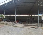 (出租) 七里坪高速路口場地出租(有一半蓋好的棚子)