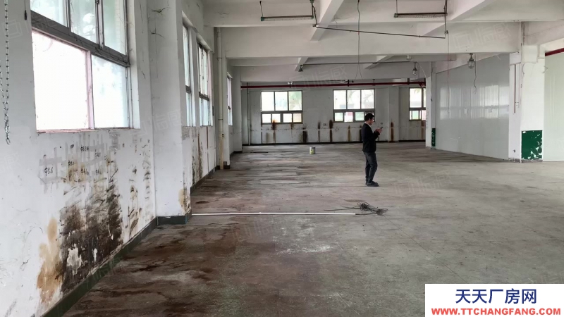 (出租) 中山三鄉(xiāng)標(biāo)準(zhǔn)廠房(1050平方樓上)現(xiàn)成裝修辦公室有地坪漆