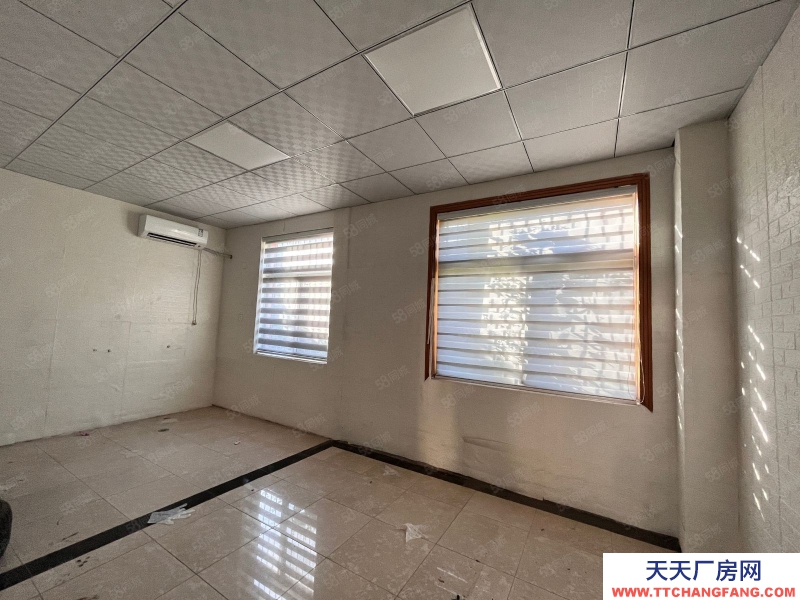 (出租) 西安雁塔區(qū)長(zhǎng)安南路獨(dú)院辦公廠房2500平招租,交通便利