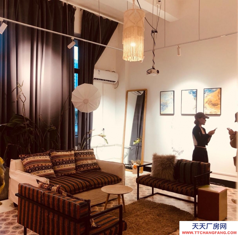 (出租)西安碑林 營業中書咖 因個人原因出租轉讓均可 也可分割