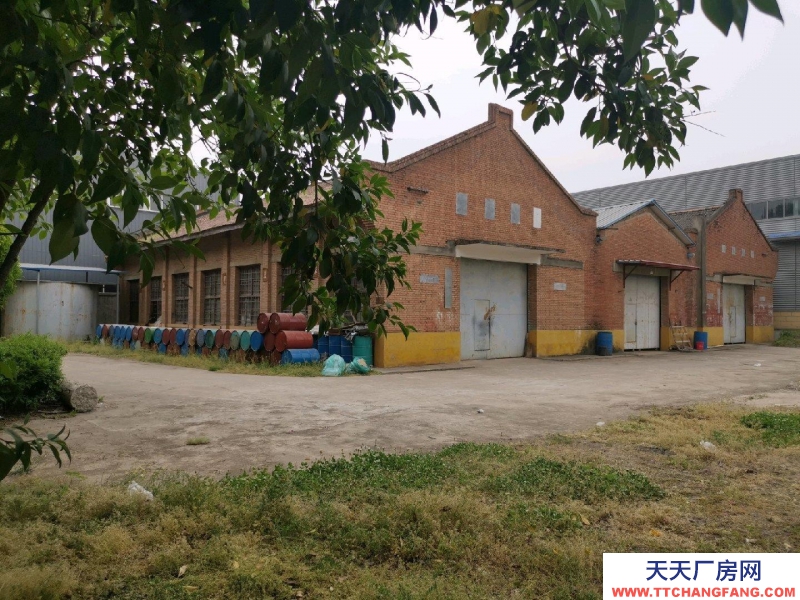 (出租) 西安周至三層舊辦公樓一棟，三大間車間，獨立廚房