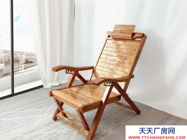 衡陽市衡山縣  廠房為鋼架結構，可開叉車進入，平整水泥地，