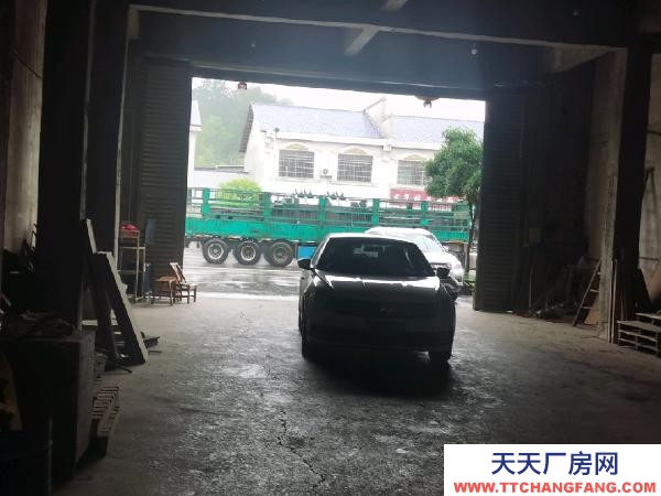 衡陽市衡山縣  廠房內有大型噴漆房，工廠廠棚，倉庫，木工機械