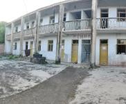 (出售) 資陽簡陽村小學學校，整體出售，集體建設用地，交通方便