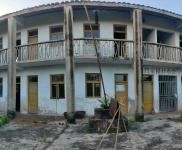 (出售) 資陽簡陽村小學學校，整體出售，集體建設用地，交通方便