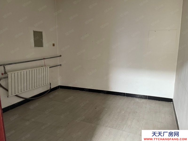 廊坊 大廠 牛駝工業(yè)園區(qū)千平庫房,交通便利,緊鄰高速