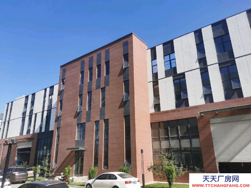 (出售)咸陽秦都 2層半贈送露臺,50年產(chǎn)權(quán),高速路口旁