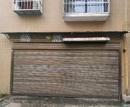 (出售) 鄂州可通水通電，庫前有20個平方的專屬空地，可停2輛車左右