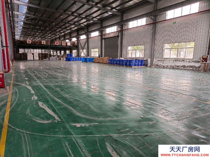 (出租) 渭南臨渭10米高標準廠房，環(huán)氧地坪漆地面，廠房出入口道路寬敞。