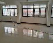 (出租) 地處一中對面,交通方便,人流量大