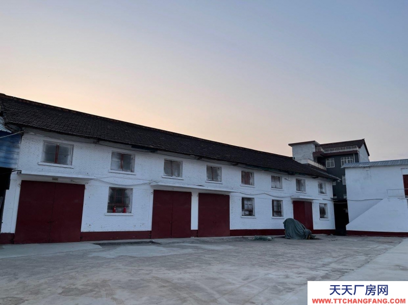 (出租) 漢中南鄭租金低 交通便利 廠房?臨街門面