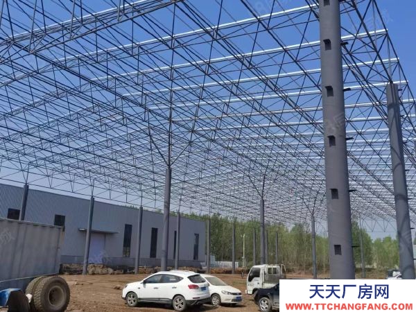 臨沂沂南兩萬平 高13米網(wǎng)架廠房 帶辦公配房整或分租