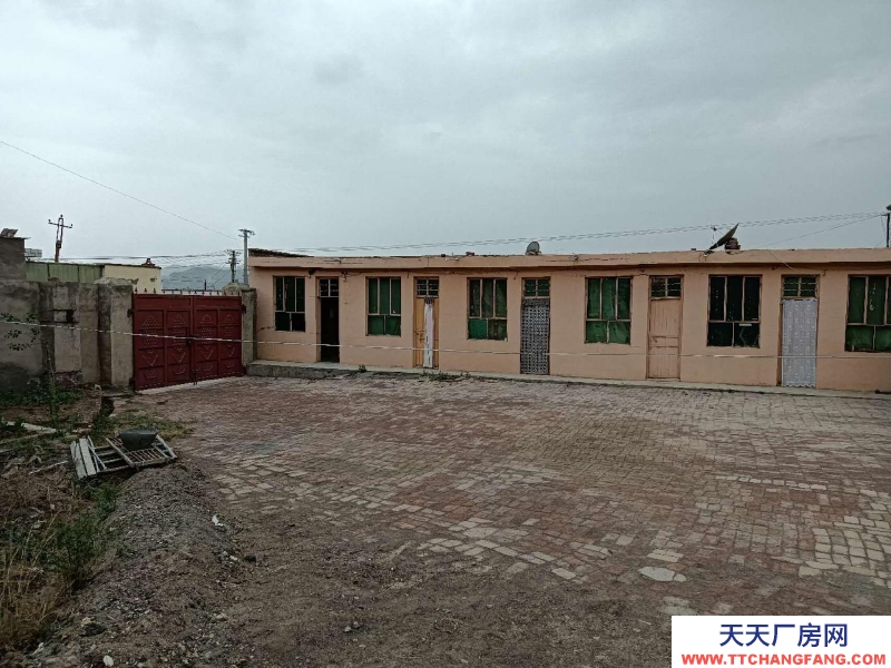 (出租)蘭州永登 河口高速路口附近，低價庫房出租。