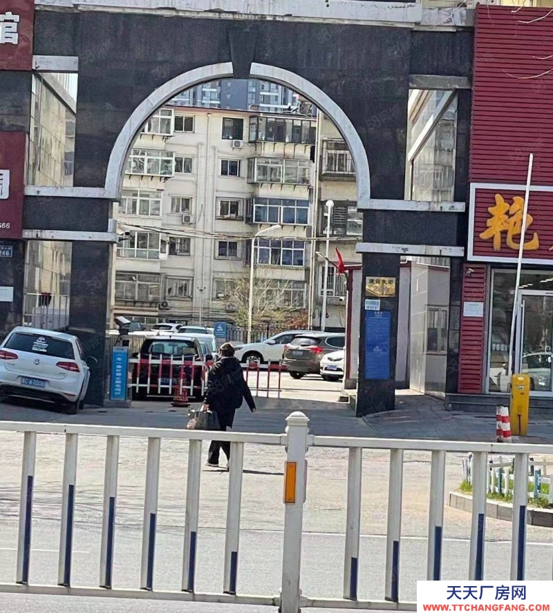 秦皇島 海港 建設(shè)大街244號(hào) 世嘉茗庭院內(nèi) 庫(kù)房100年租10000