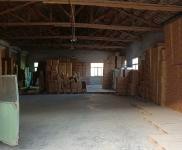 (出租) 房屋全框架結(jié)構(gòu)，緊臨大道，可進出大小車，水電齊全