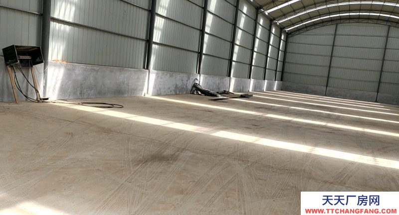 (出租) 蘭州皋蘭租廠房了 土地性質(zhì):工業(yè)用地 ?水電路齊全 ?各種手續(xù)能辦