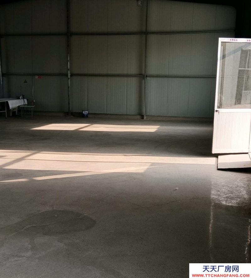 臨沂平邑兩個大棚520平方，一個300平方，一個220平方