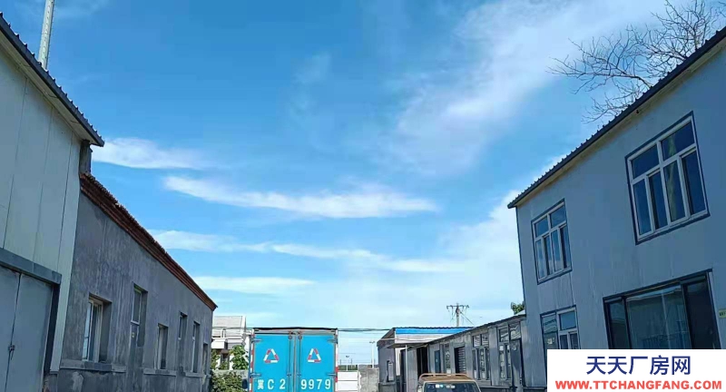 秦皇島 山海關(guān) 本廠主要經(jīng)營大醬,面醬,蒜蓉辣醬,技術(shù)成熟,正常營業(yè)中