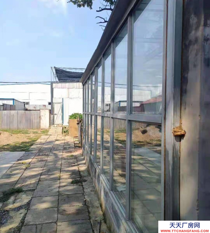 秦皇島 山海關(guān) 本廠主要經(jīng)營大醬,面醬,蒜蓉辣醬,技術(shù)成熟,正常營業(yè)中