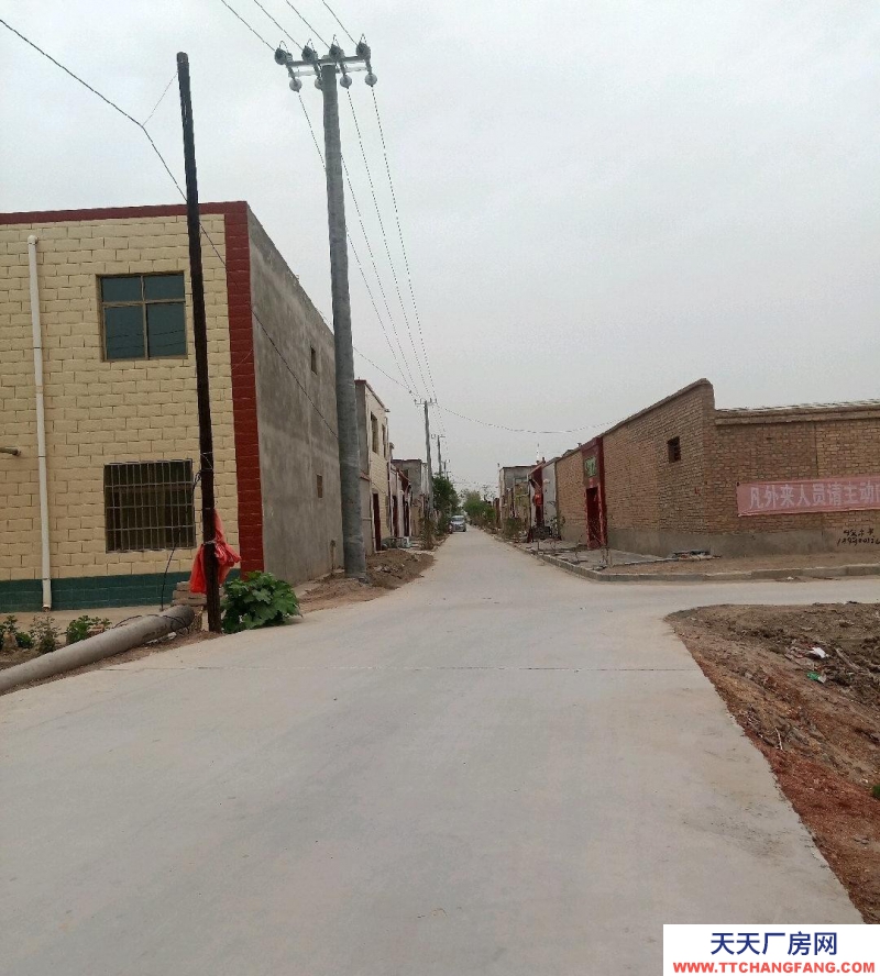 (出租) 武威涼州炮校西門附近有一200平方車庫出租，水電齊全！可帶住房。