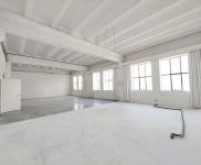 (出租) 長寧層高5米部分loft 市區(qū)攝影直播傳媒廣告場地