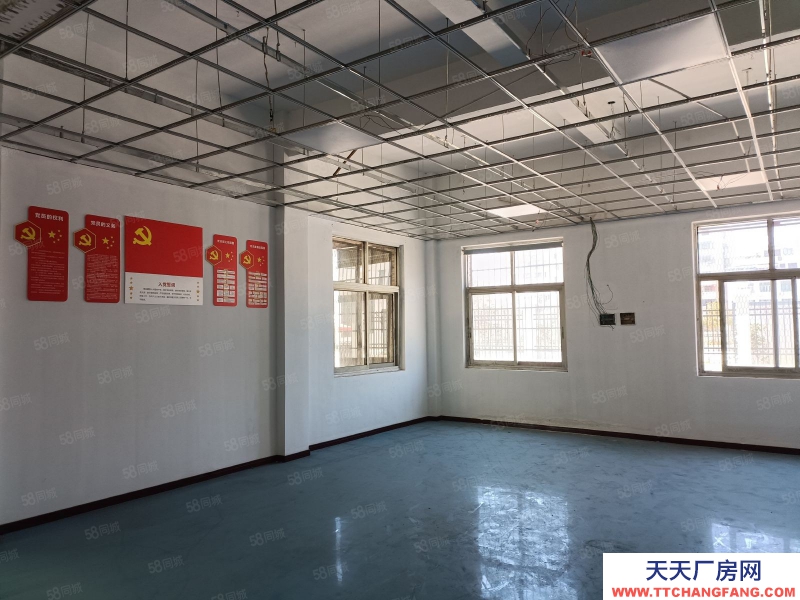 溫州平陽(出租) 熬江廠房出租整棟1~4層帶彩鋼棚約3500平米，低價出租。