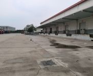 (出租) 虹口區(qū)高平臺單層廠房2萬平米，廠區(qū)20畝免費使用，可分租