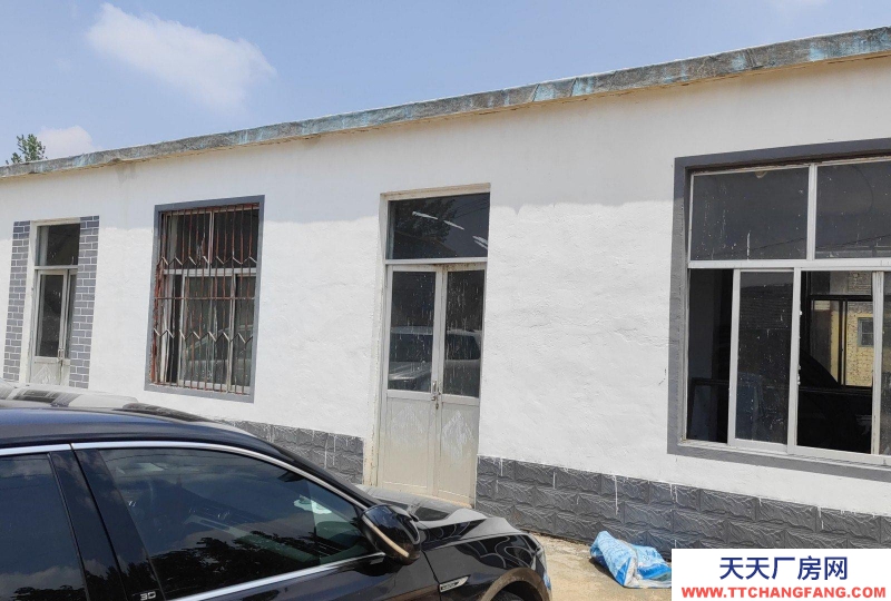 泰安岱岳緊靠大路邊，地理位置優(yōu)越