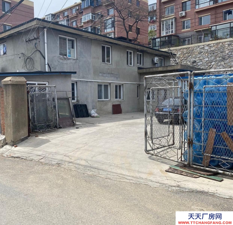 (出租)大連中山 獨門獨院，帶400平大院，動力電，暖氣，水齊全！