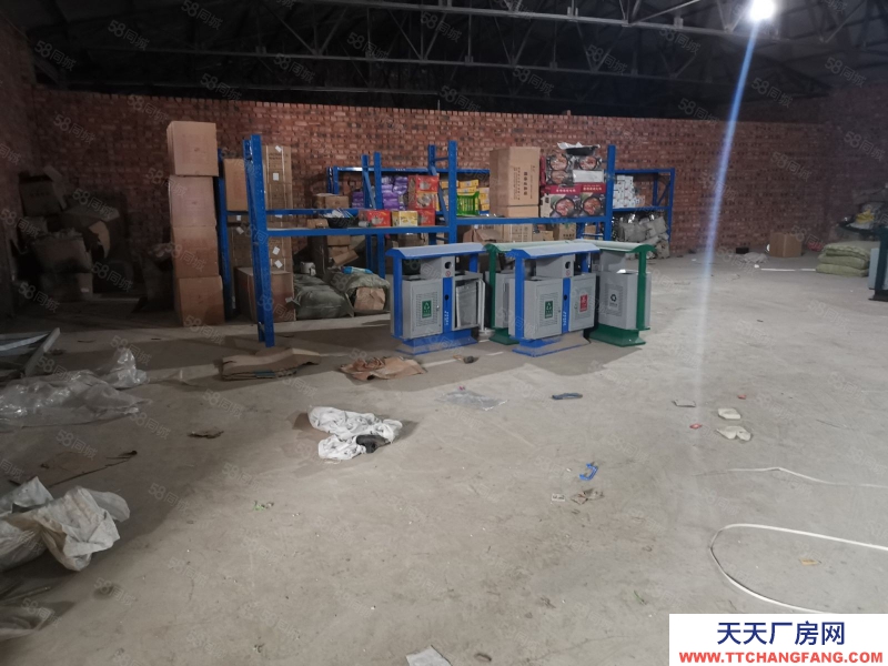 (出租)呼和浩特回民區(qū)庫房400至2500平米(有下夜的)財經(jīng)大學(xué)北側(cè)