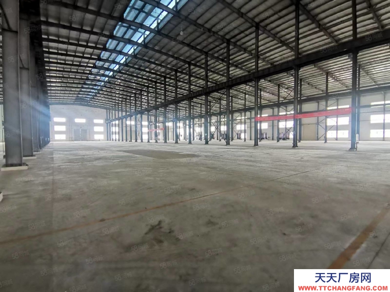 (出租)柳州魚峰 新興高速路口旁20000平 轉(zhuǎn)運(yùn)倉(cāng)庫(kù)招租可分租