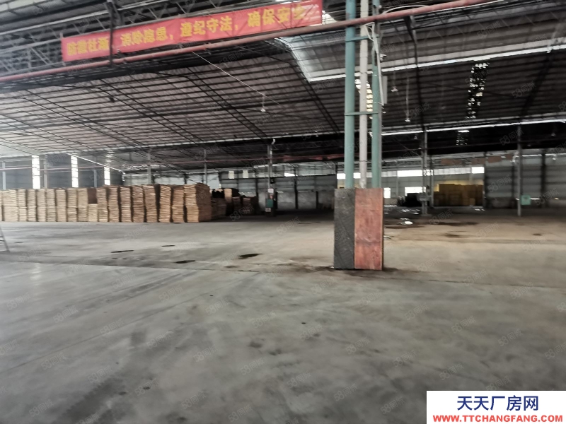 (出租)柳州 柳江西外環(huán)23000平簡(jiǎn)易倉(cāng)50畝大空地停車場(chǎng)掛車可掉頭