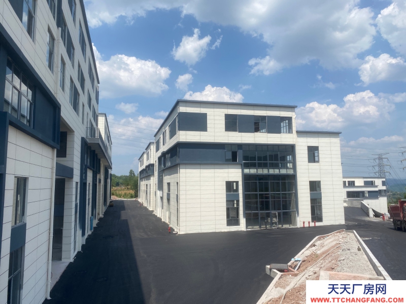 1366m2高標(biāo)準(zhǔn)工業(yè)廠房。低價現(xiàn)房。價格可面議。