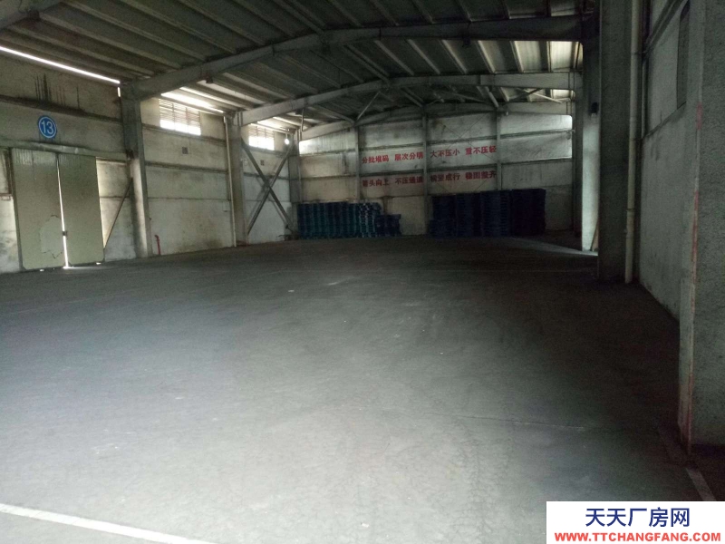 (出租) 桂林象山區(qū)瓦窯八中旁道路兩側(cè)倉庫