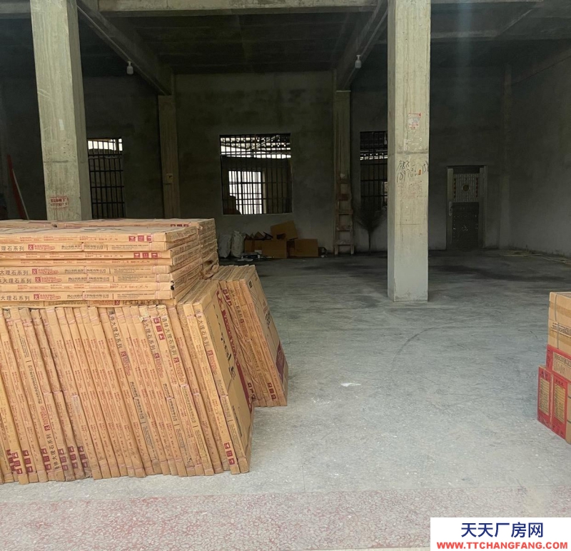 (出租) 桂林靈川一樓門面馬路邊停車方便，交通方便，有意者私聊