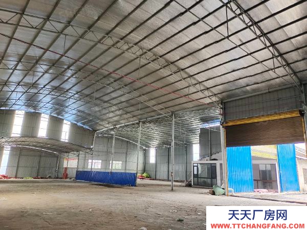 邵陽市雙清區(qū) 可進(jìn)17.5米大掛車，門口有大空坪，320國道上大型倉庫出租