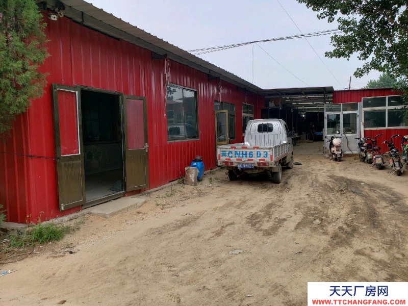 秦皇島 昌黎 昌黎縣城南小心莊村,臨機(jī)場(chǎng)快速路。