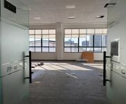 (出租)松江 九亭精裝小面積辦公倉庫電商一體，46平起租，形象好場地大