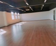 (出租) 松江全新沿街精裝修辦公室77平起展示面廣可打廣告視野佳可分