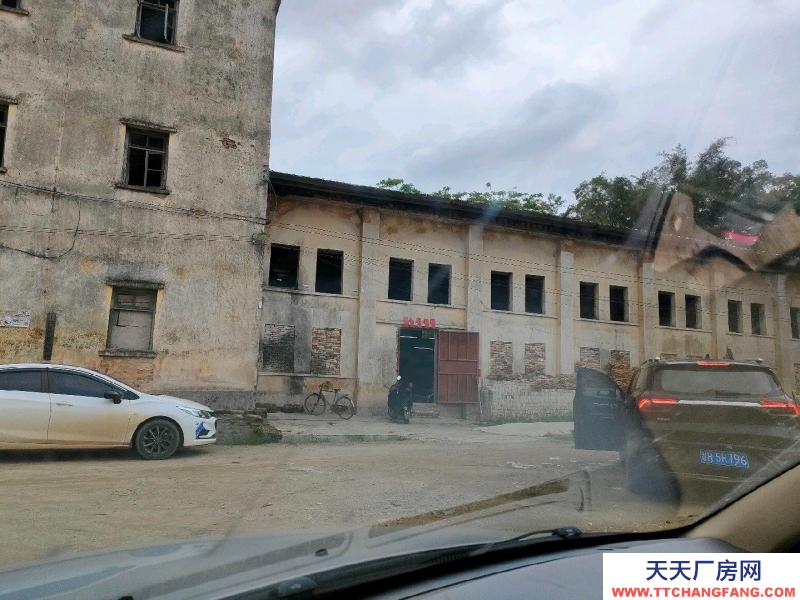 (出租) 廣州肇慶德慶交通方便，人力資源足。大型停車場