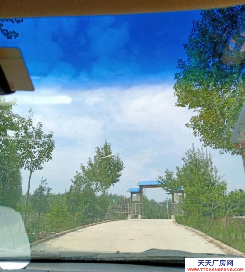 (出租) 成熟山莊，大箕鎮，辦公，有果樹、綠化、房屋、廠房、魚池等等