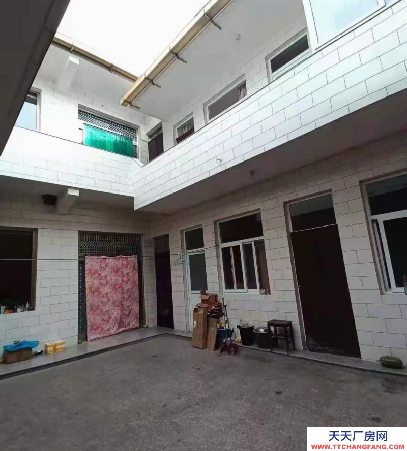 (出租) 唐莊村一級(jí)路旁有廠(chǎng)房出租，可以搞餐飲農(nóng)家樂(lè)，可以做辦公地方