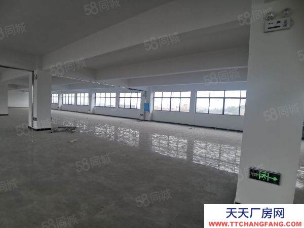 邵陽市隆回區(qū) 隆回城東南工業(yè)園廠房出租，簡單裝修，證件齊全。