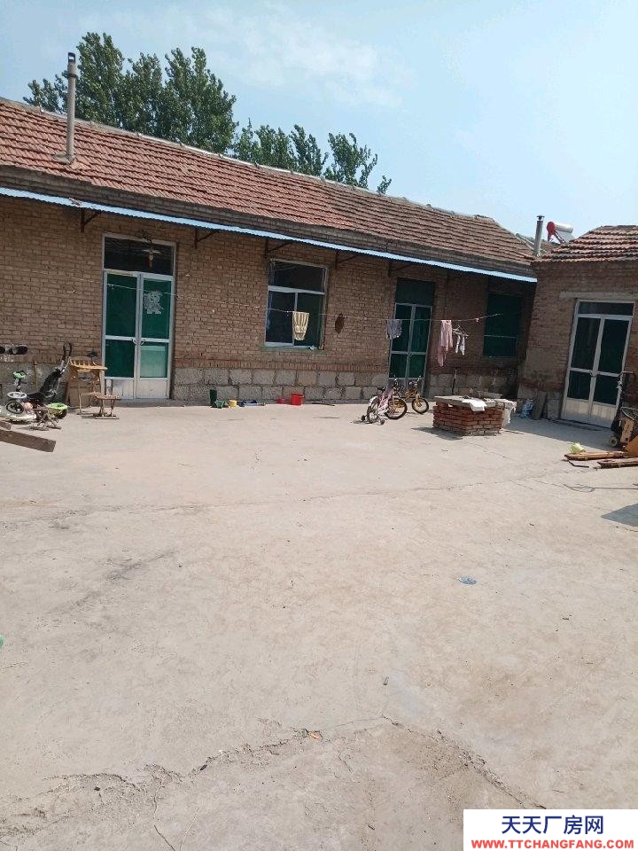 德州齊河南靠晏華公路，東鄰齊河縣城，獨(dú)門獨(dú)院四合院，位置交通便利