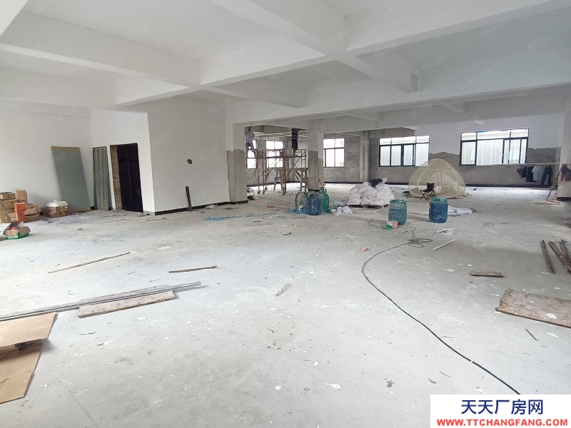 (出租) 廣東中山廣豐公園附近全新廠房1800方招租，單層面積450方形象好