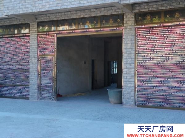 邵陽市邵陽縣房孑共四層，一二層框架結構。