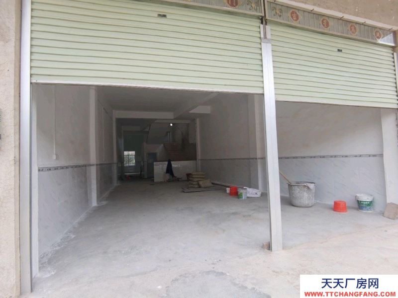 (出租) 玉林博白縣火車站十八小學(xué)大門口大田頭路牌處旁