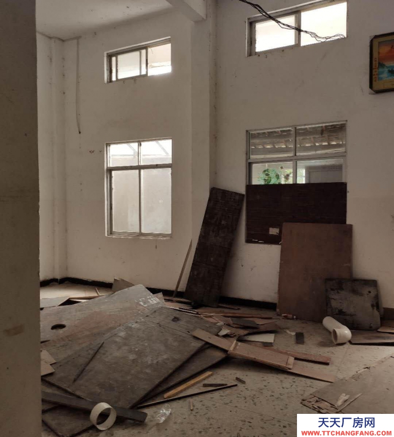 (出租) 玉林博白興隆西路雙旺鋪可做倉庫，也可用于辦公，或做商鋪，客流量大